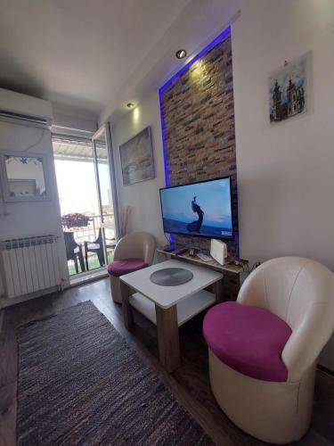 Sarajevska Apartment | Belgrade Waterfront studio