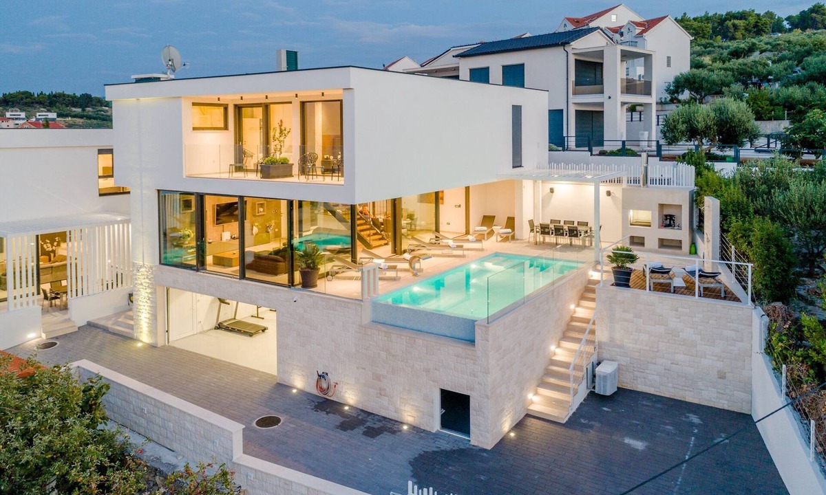 Sutivan Villa | Captivating Sutivan Villa | 3 Bedrooms | Villa Brac Essence