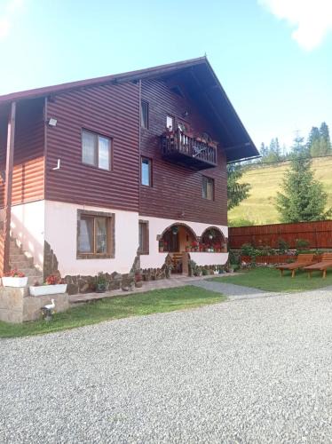 Arieseni Cabin | Casa ALINA ȘI ANDREEA