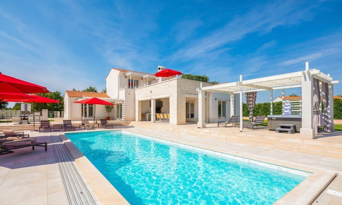 Rezanci Villa | Casa Andrik - Five Bedroom Villa, Sleeps 12