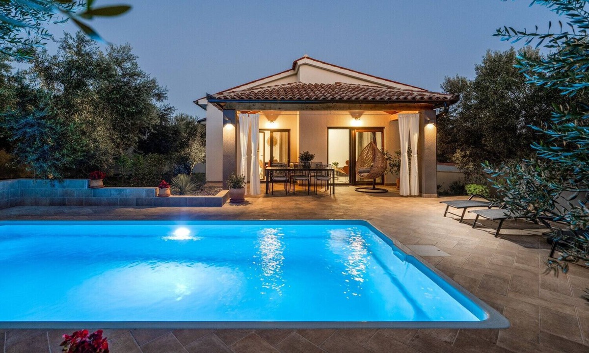 Pula Villa | Casa Canziana for 6 people with private pool in Pula