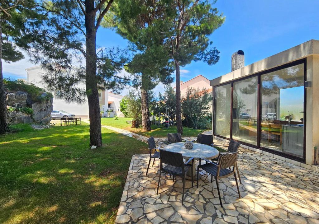Kamen House | Casa Carmel