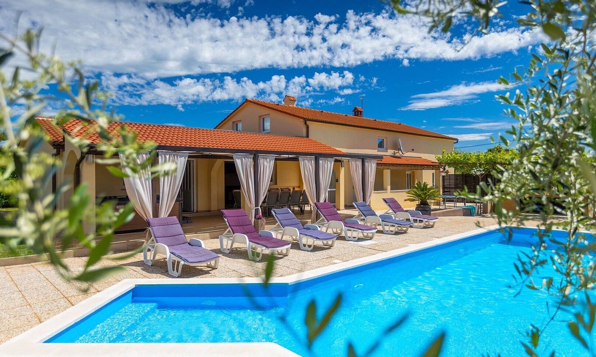Loborika Villa | Casa Nada by Villas Guide