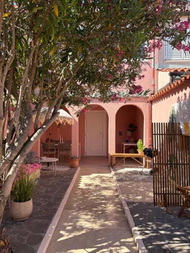 Mareda House | Casa Rosa