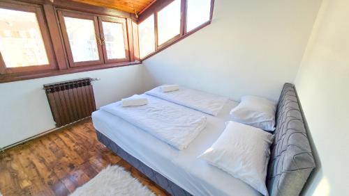Teslic Apartment | Center Heritage Two-bedroom Apartment