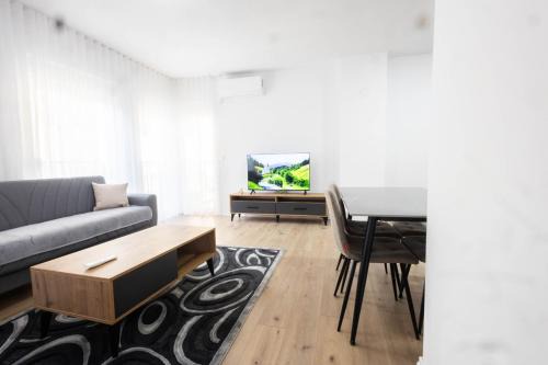 Pejë Apartment | Central Heights