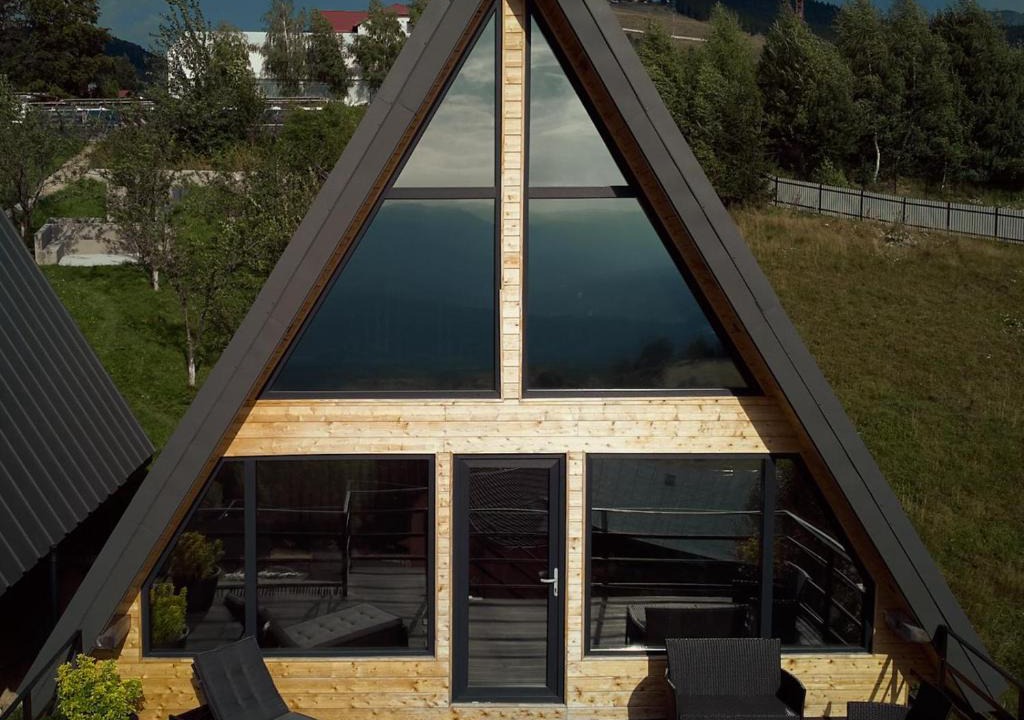 Petrosani Villa | Cez A-Frame