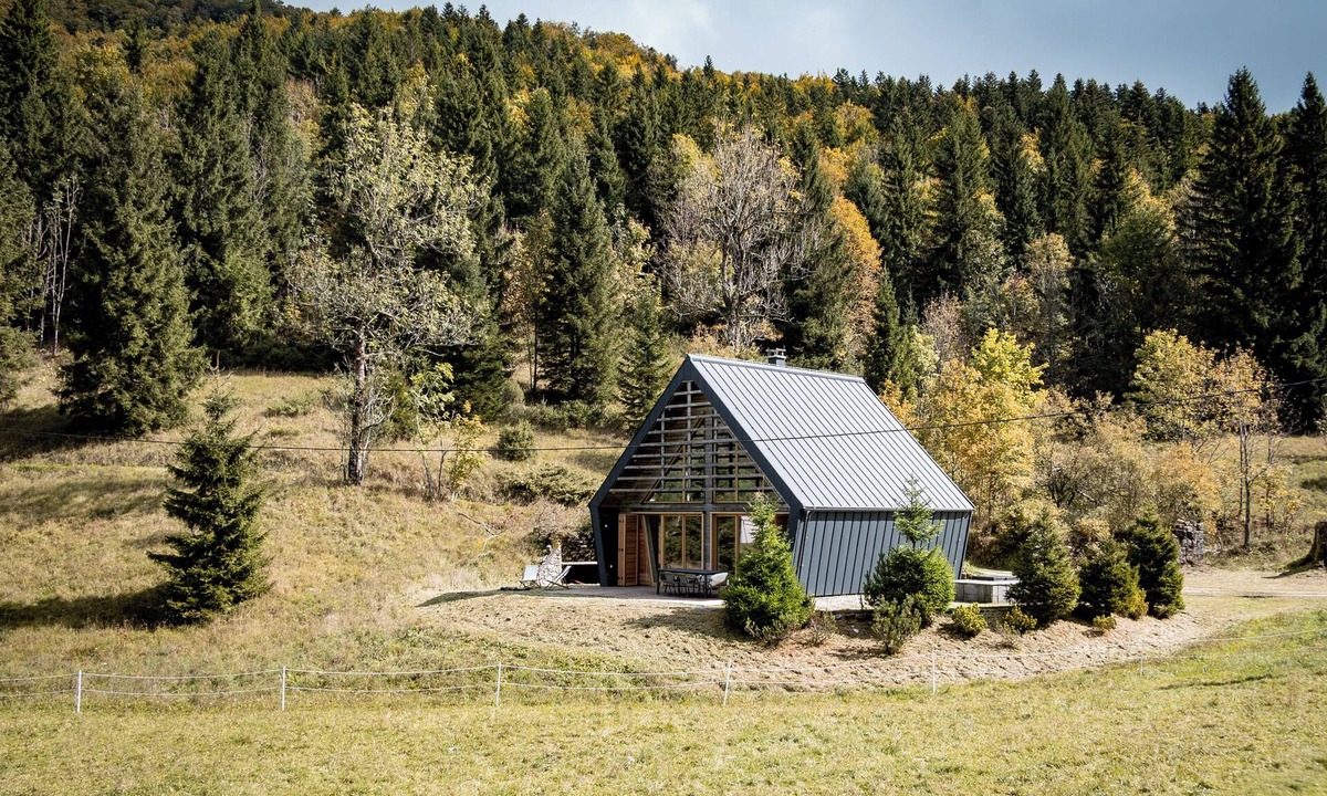 Idrija Ski Chalet | Chalet Aurora - a private nature retreat with sauna