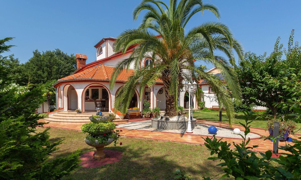 Cancini House | Charmante Familienvilla, in der Hunde willkommen sind by Interhome