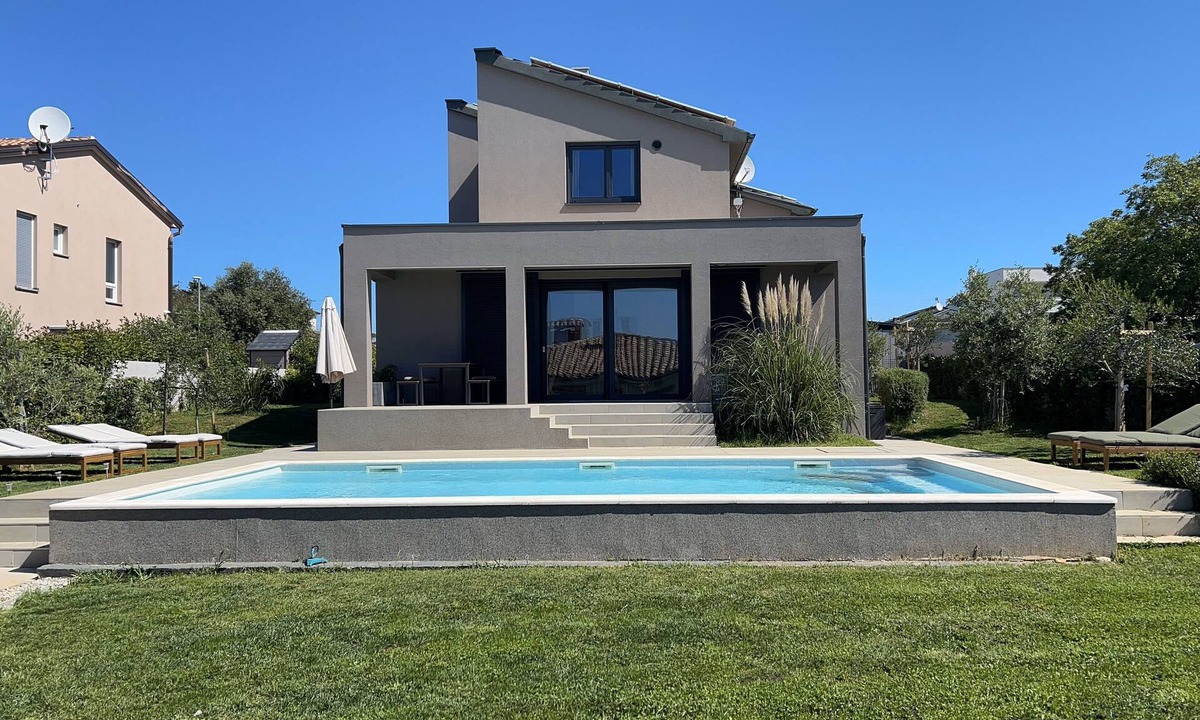 Skatari Villa | Charming 3-bedroom villa with AC and WiFi in fantastic Pula