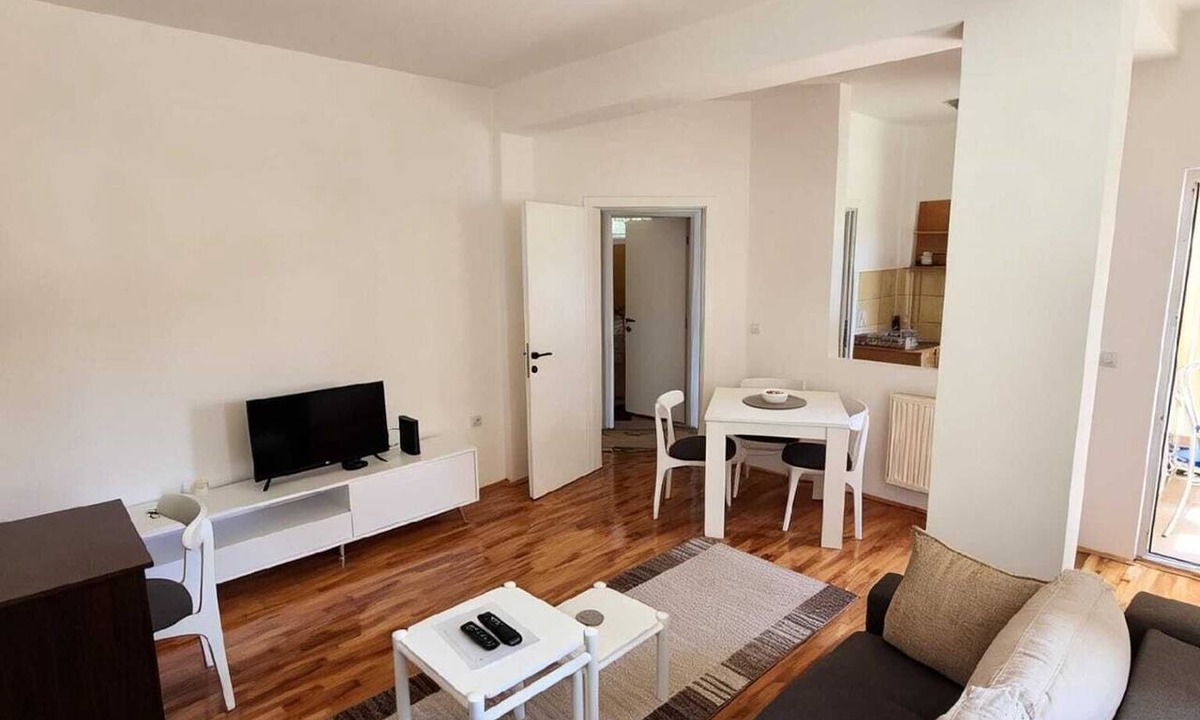 Vranje Apartment | City Center Apartment by Mladenović