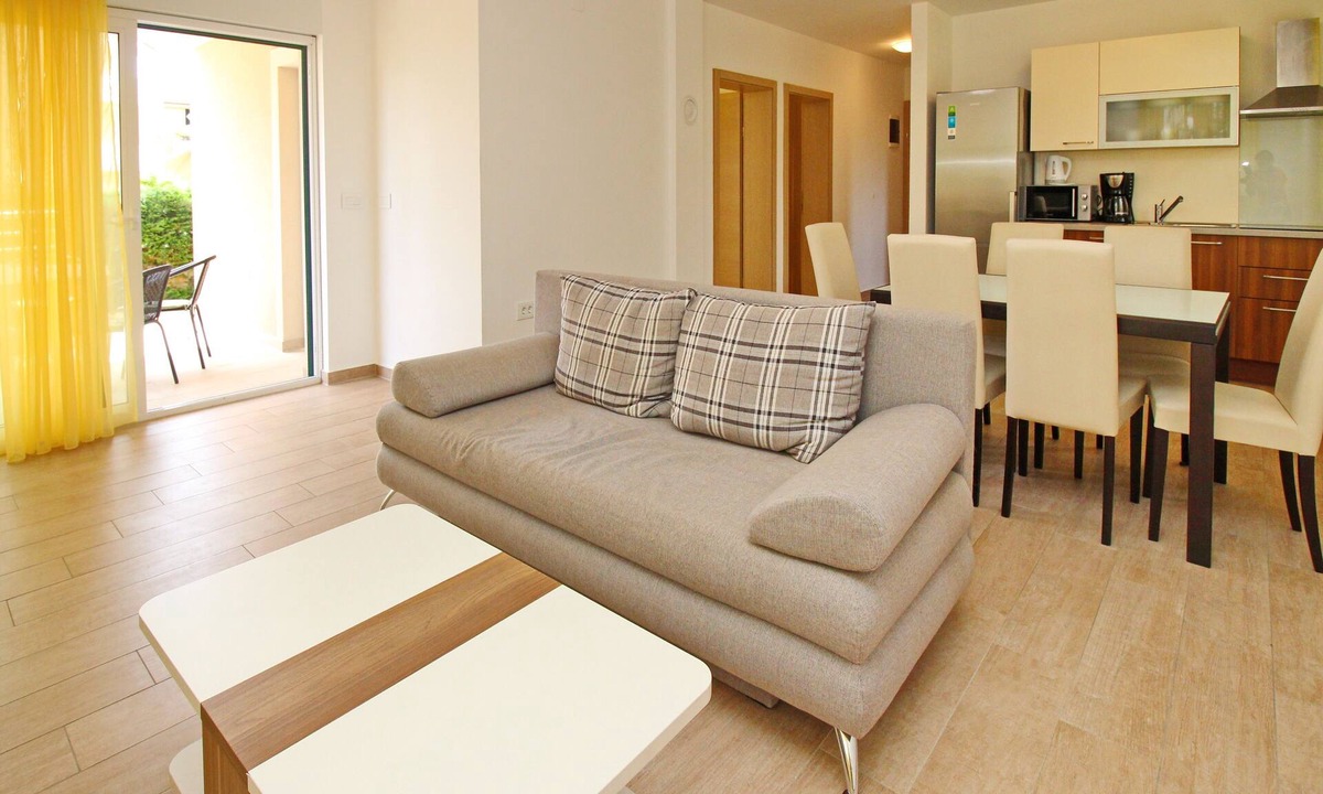 Jurandvor Apartment | Comfortable apartment for 4-6 persons/SMOJVER1