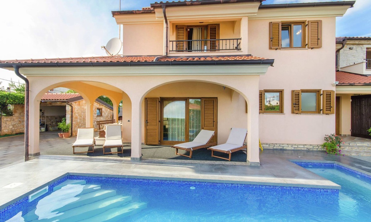 Rovinjsko Selo Villa | Comfortable Holiday Home in Rovinj with Private Pool