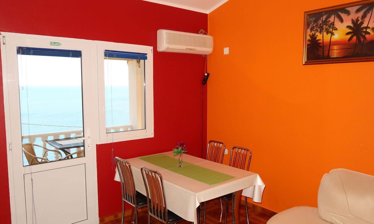 Prizna Apartment | Cosy apartment for 2 people with A/C, WIFI, TV and terrace
