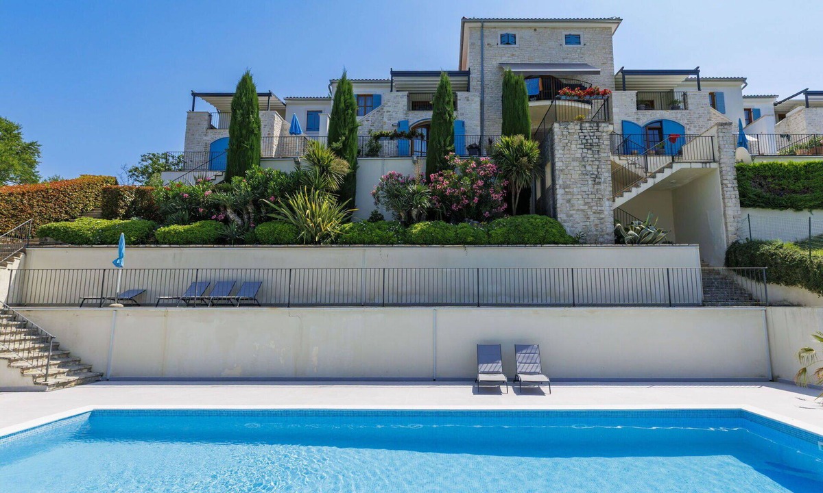 Bibali House | Cosy apartment in villa for 6 people with A/C, WIFI, pool, TV and terrace