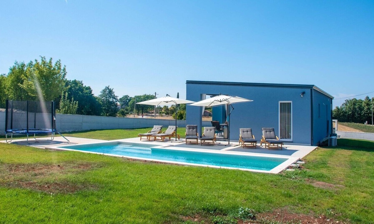Zminj Villa | Cosy holiday house with pool Hera in istria