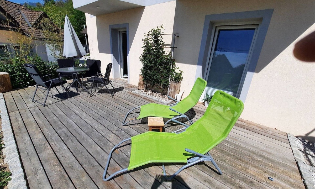 Godic Apartment | Cosy One Bedroom Apartment with Sun Terrace
