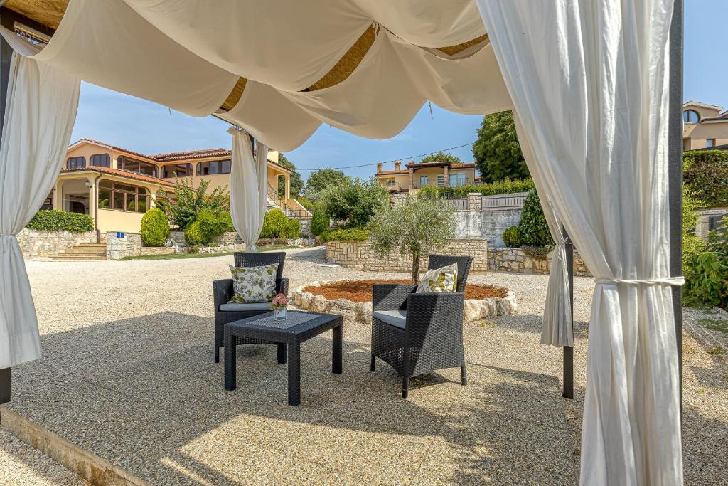Musalez House | Cottage Nilda I