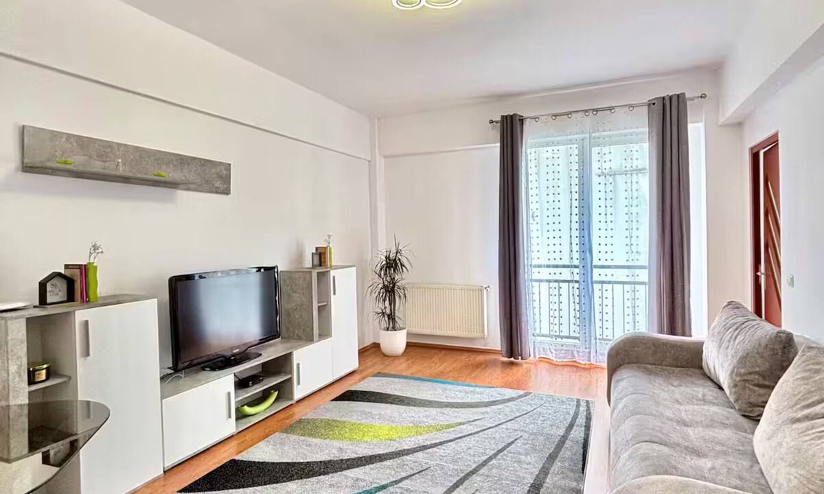 Satu Mare Apartment | Cozy 1-bedroom apartment with AC in cool Satu Mare