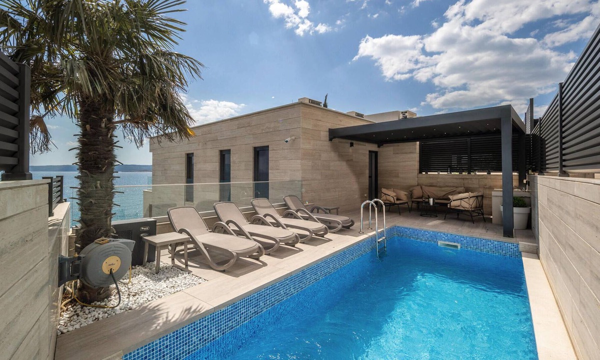 Selce Apartment | Cozy apartment in Crikvenica with sauna