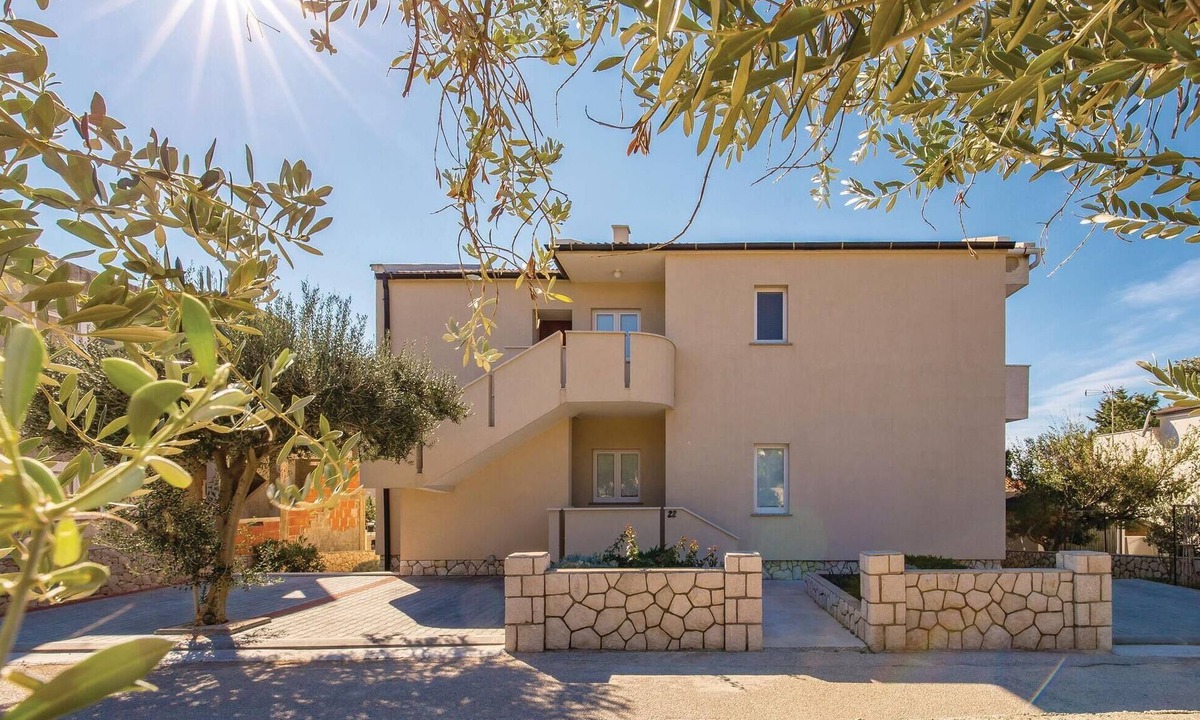 Mandre Apartment | Cozy apartment in Mandre with WiFi