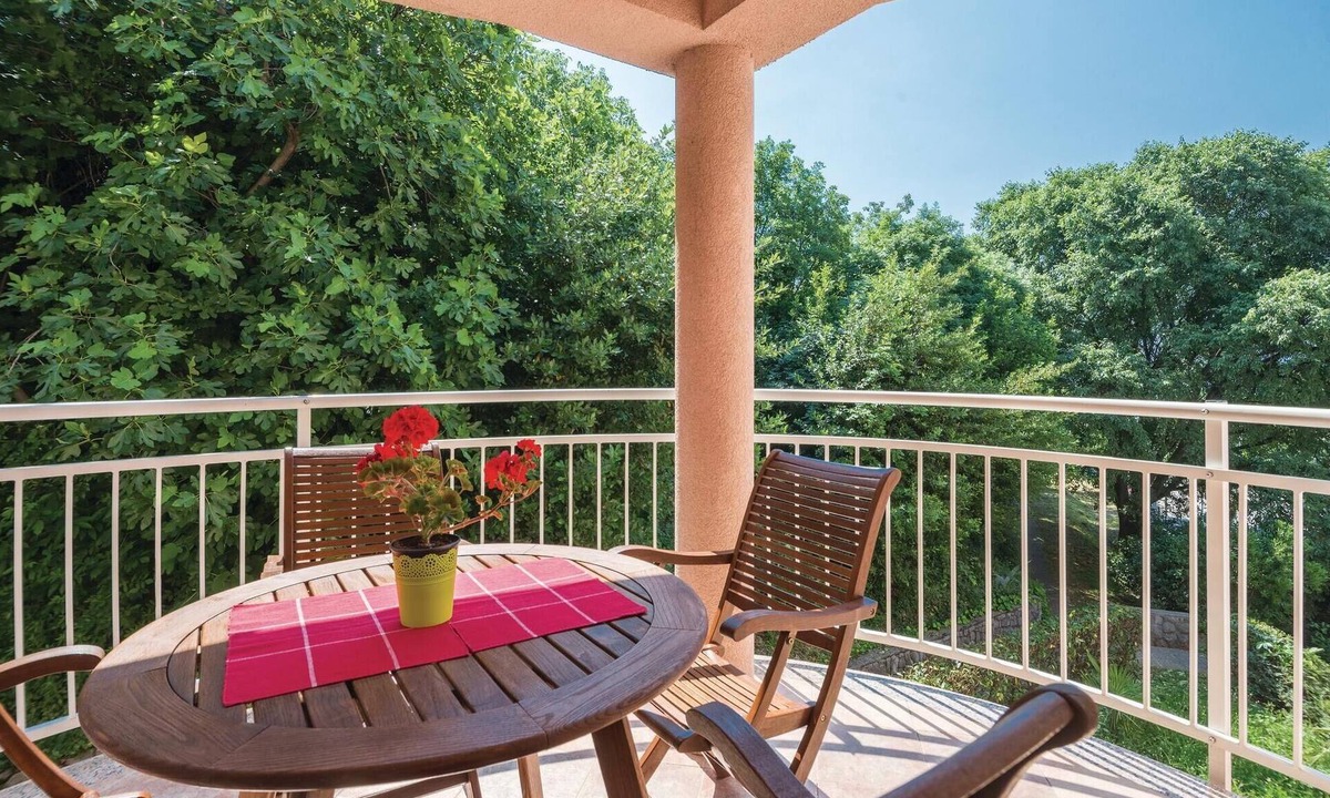 Sarsoni Apartment | Cozy apartment in Rijeka with kitchen