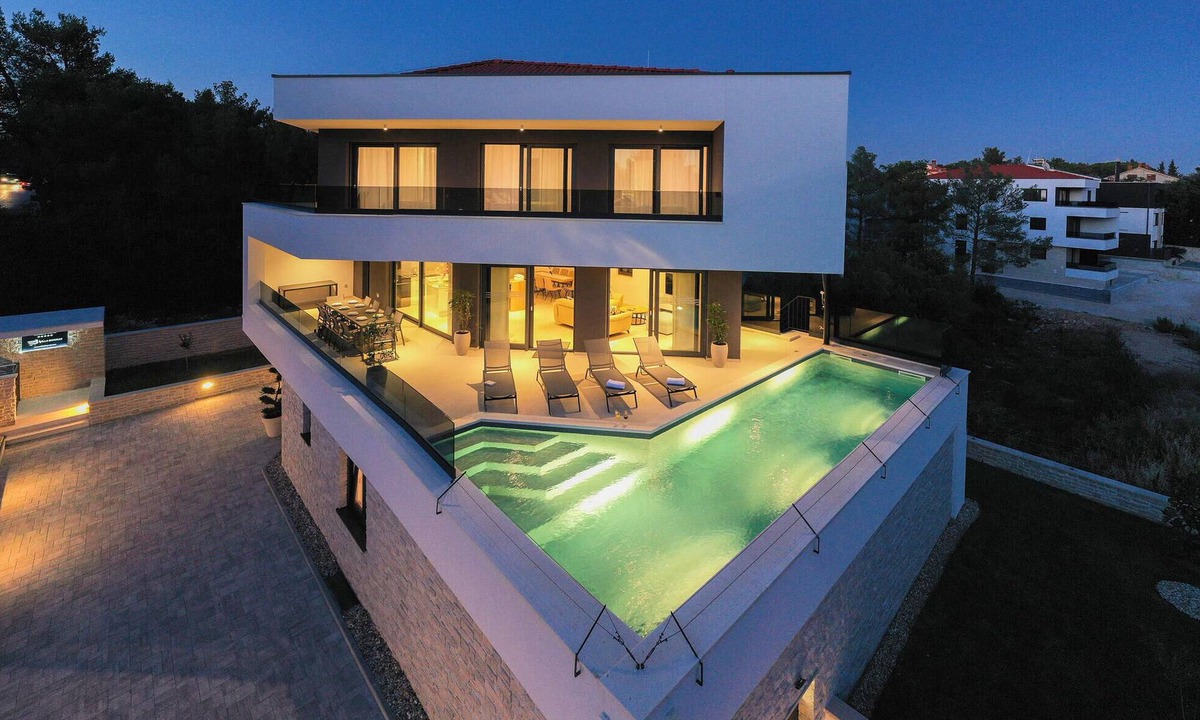 Biograd na Moru House | Cozy home in Biograd na moru with sauna