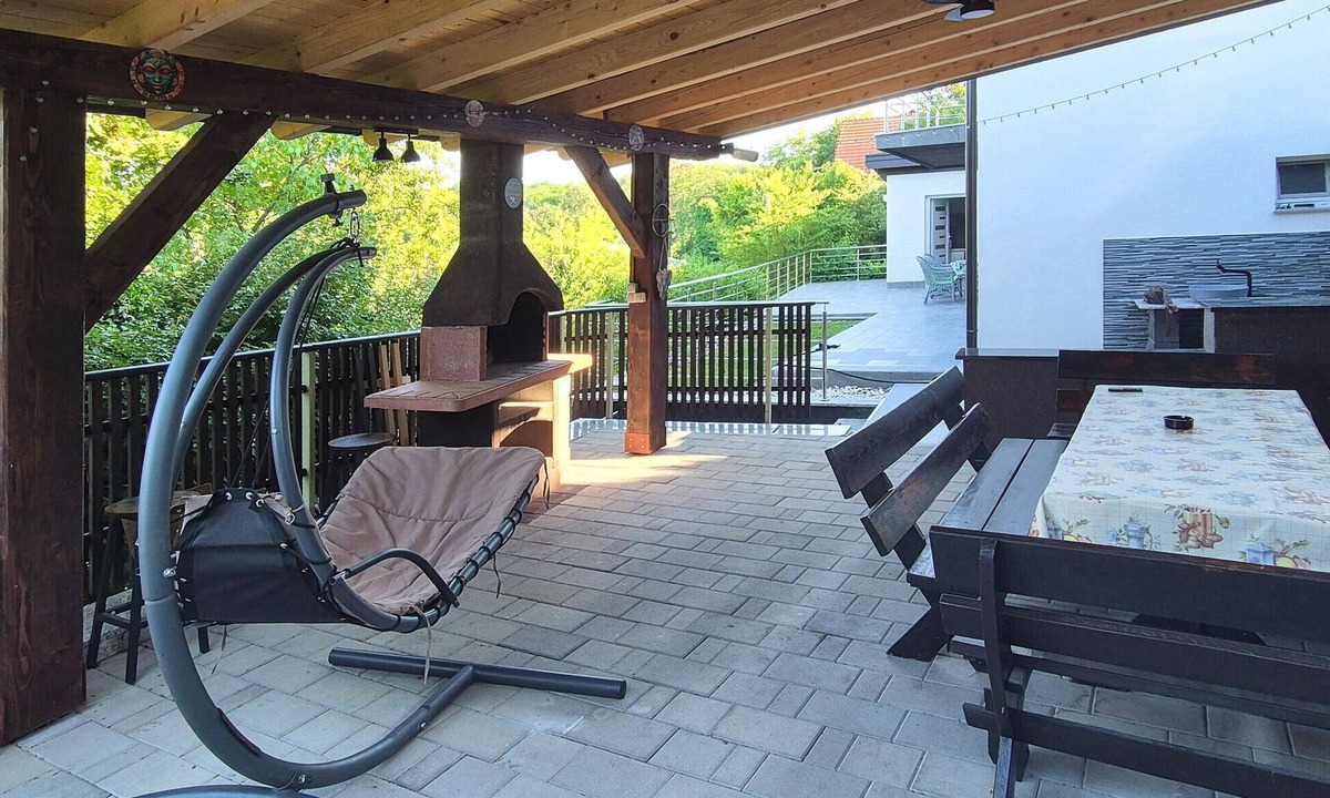 Duga Resa House | Cozy home in Donji Zvecaj with sauna