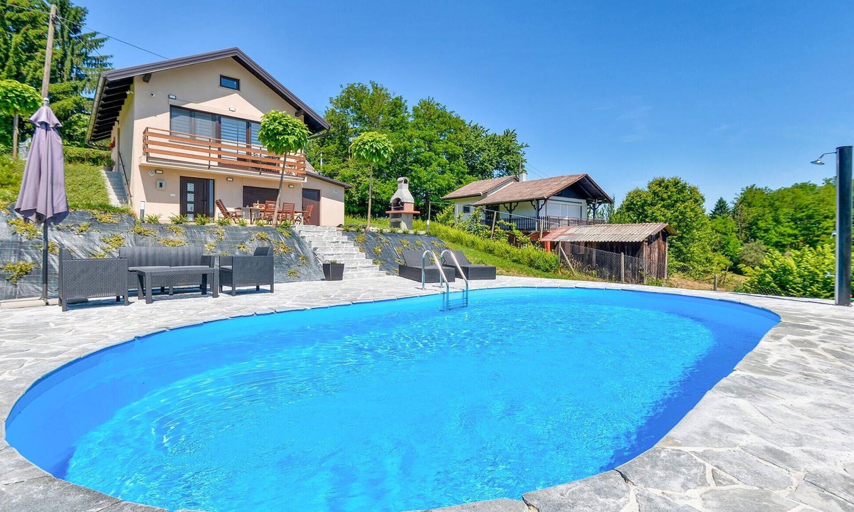 Sveti Juraj na Bregu House | Cozy home in Dragoslavec with kitchen