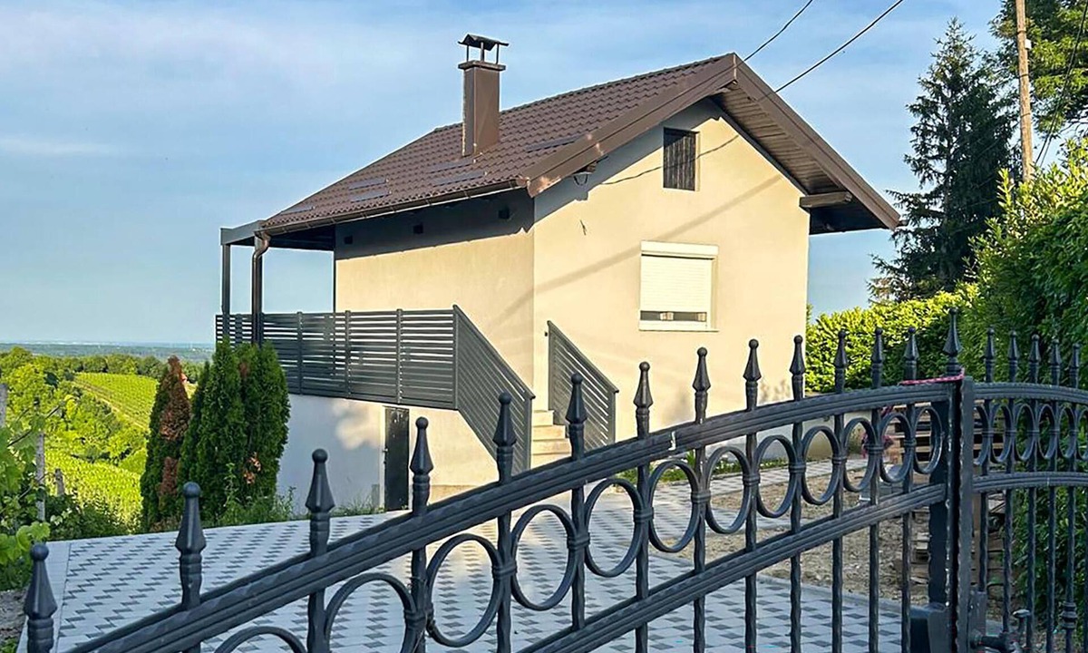 Breznik Plesivicki House | Cozy home in Vlaskovec with WiFi