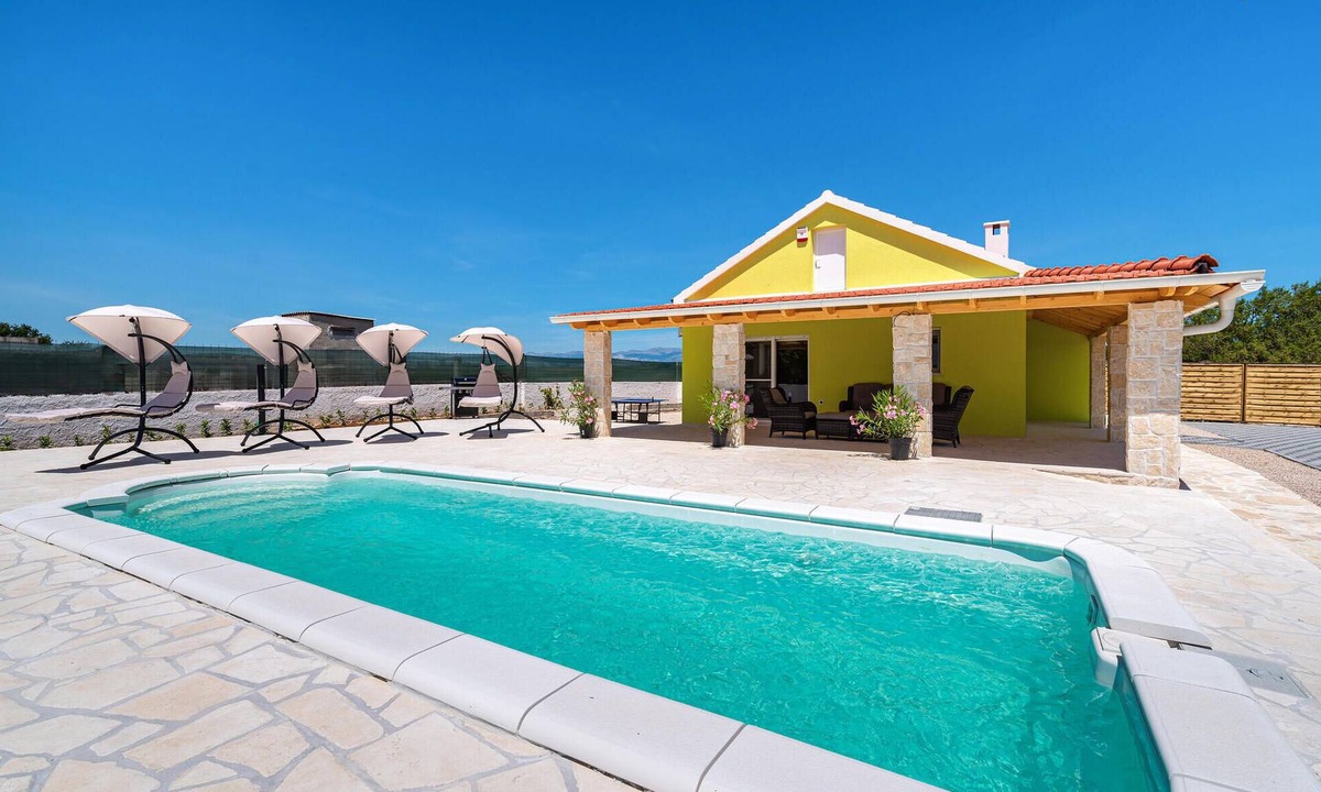Zemunik Donji House | Cozy home in Zemunik Donji