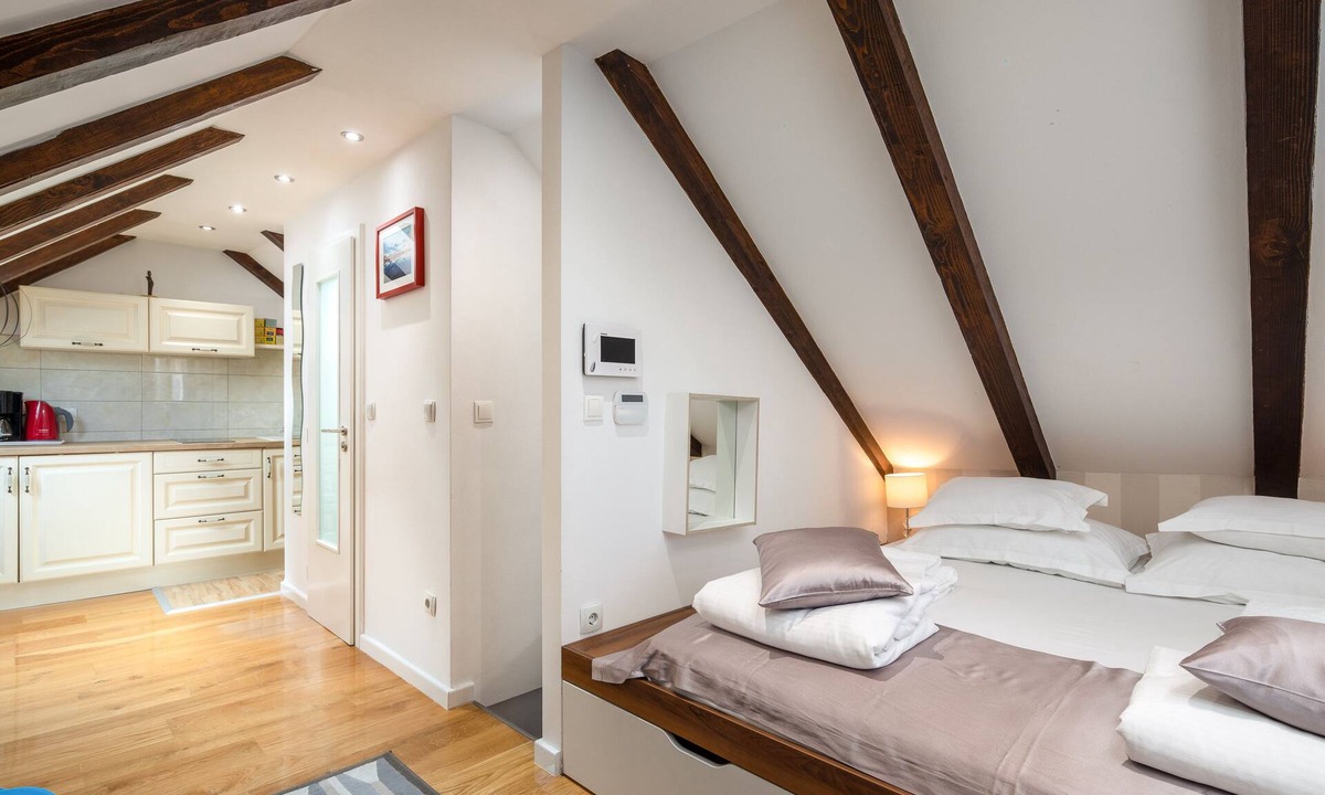 Split Apartment | d - beautiful studio in the heart of Split