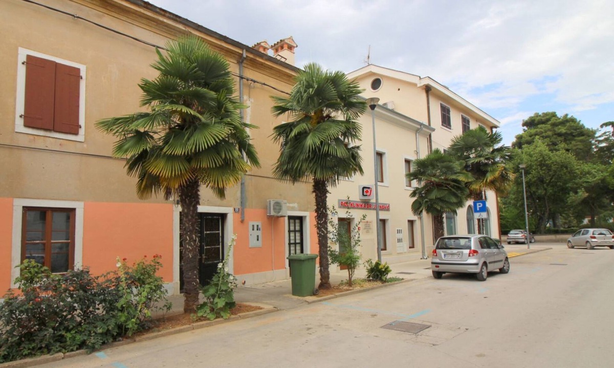City Center Apartment | Dog-friendly apartment in the centre of Porec, just 400 metres from the beach