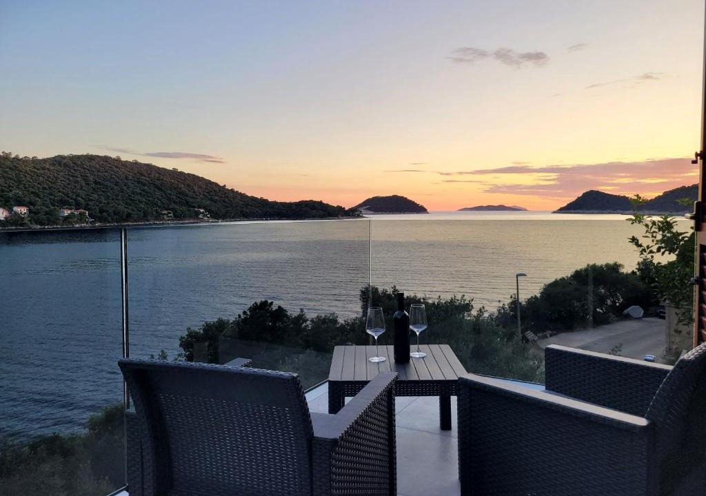 Ubli Apartment | Dragovoda bay
