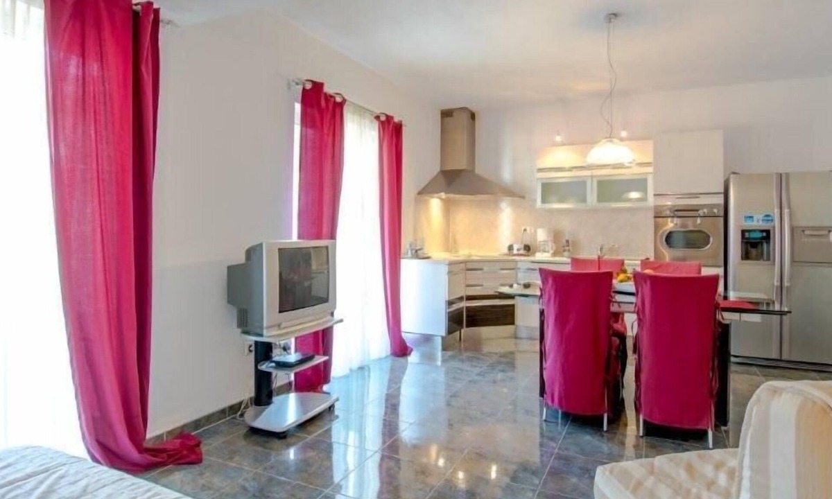 Jesenice Apartment | Duje