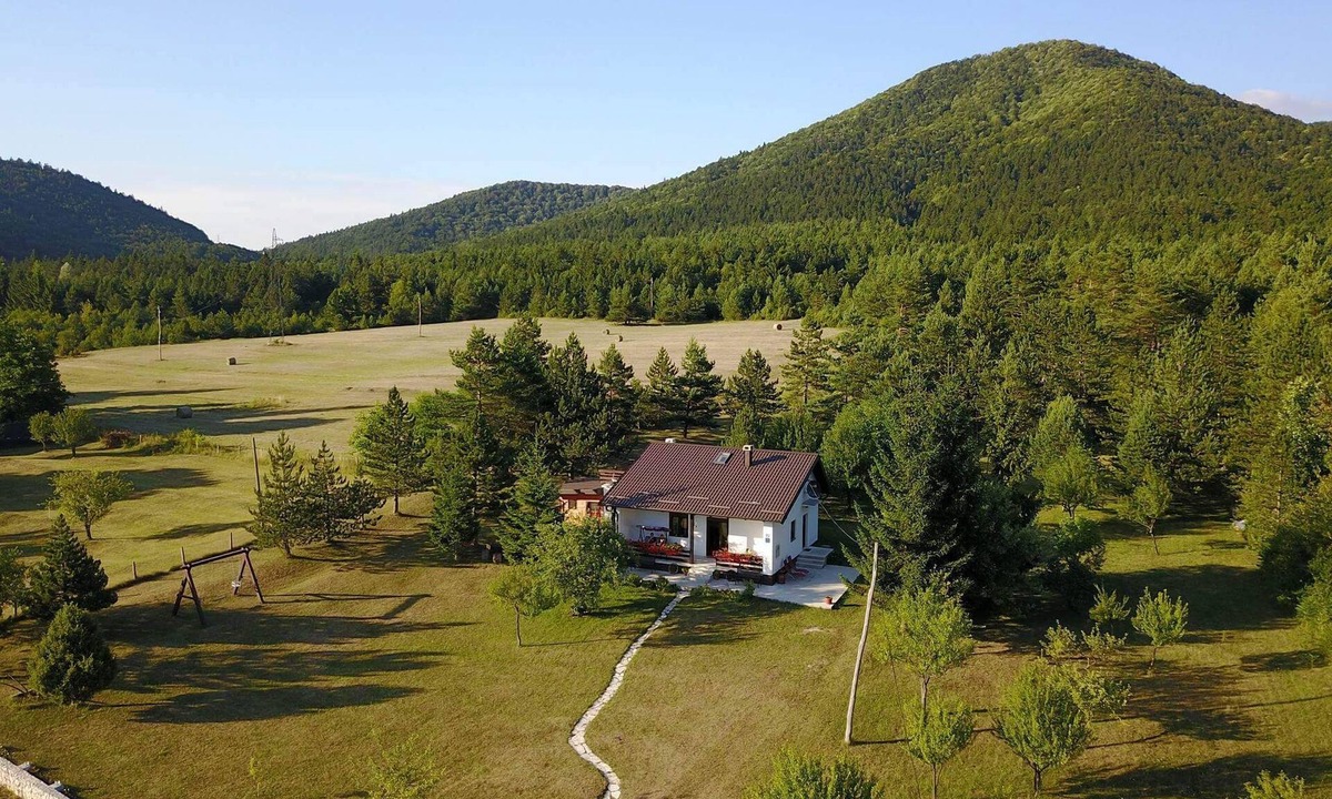 Rudanovac House | Entire House with Hot Tub Just For You - Plitvice Lakes