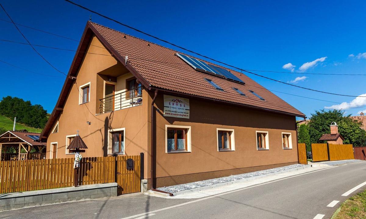 Lazarea House | Erőss Vendégház