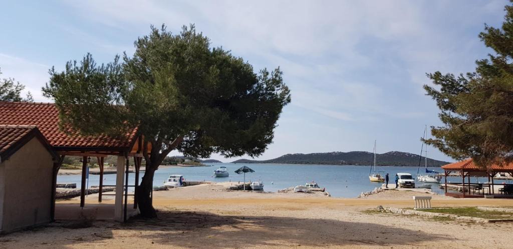 Drage Other | Exklusives Mobilhome am Meer in Drage, Kroatien