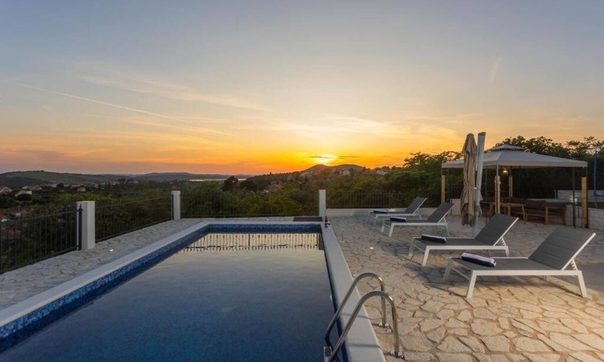 Sibenik House | Family friendly house with a swimming pool Vrpolje, Šibenik (K-25004)