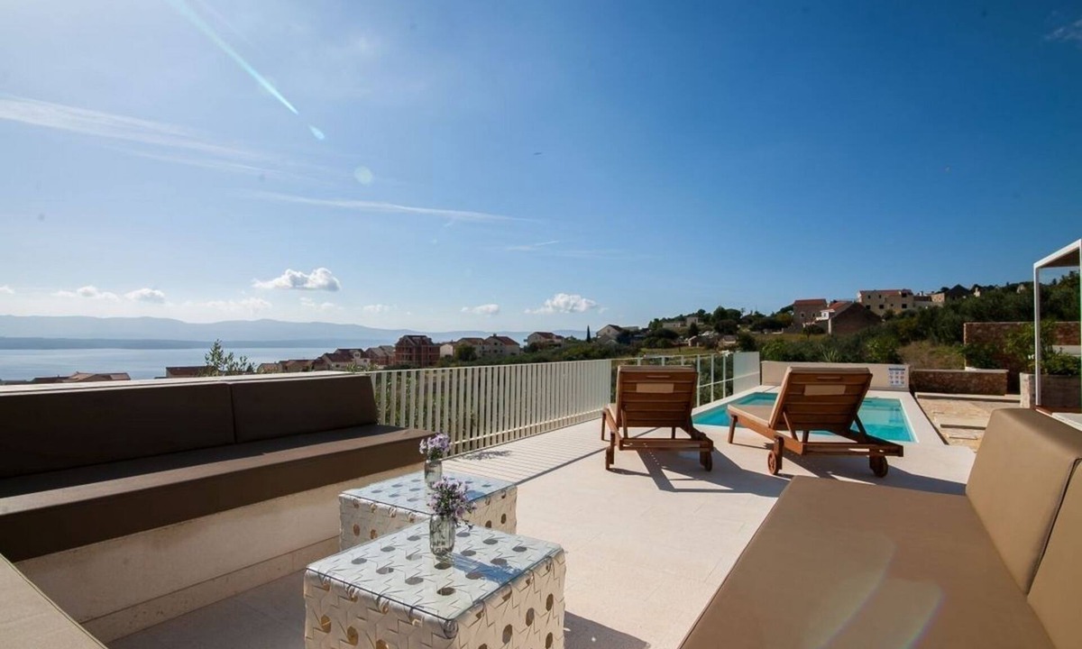Bol House | Family friendly house with a swimming pool Bol, Brač (K-23837)