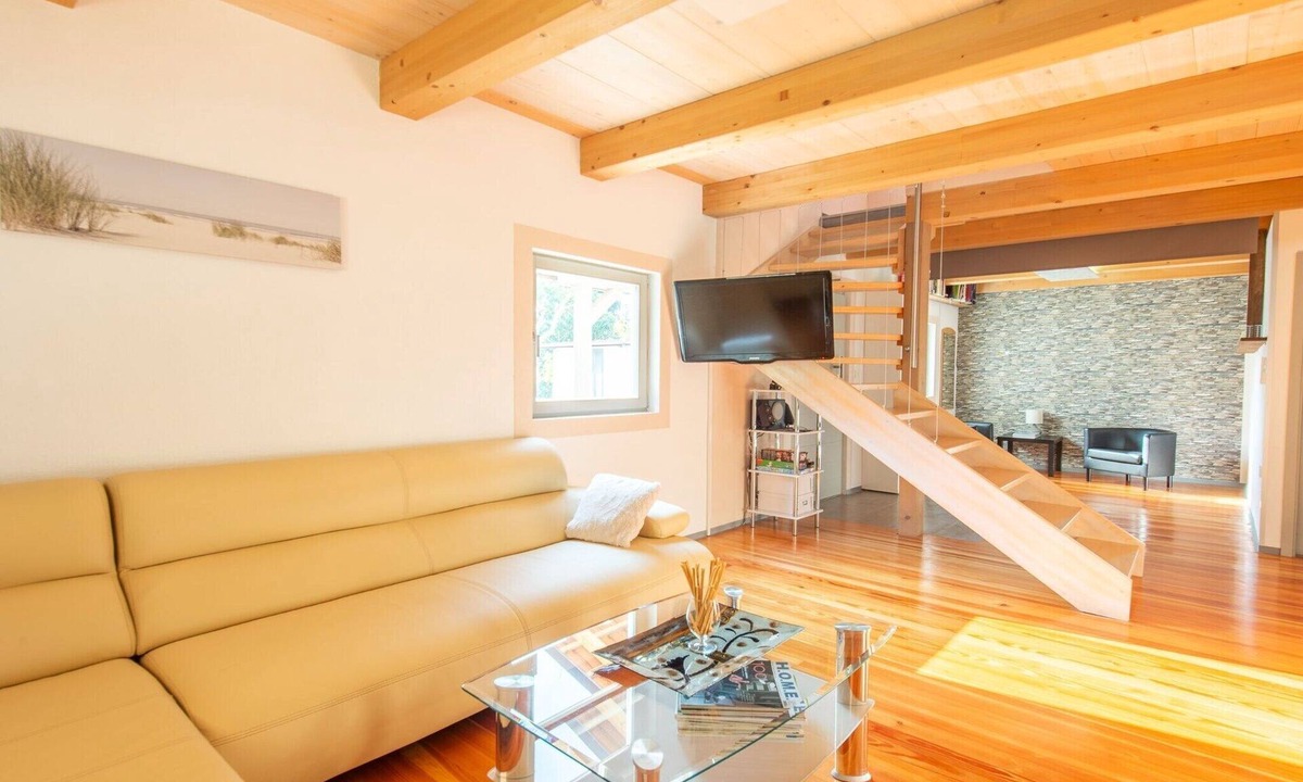 Piran House | Family-Friendly Serene Retreat Holiday Home - Four Bedroom Holiday Home with Terrace