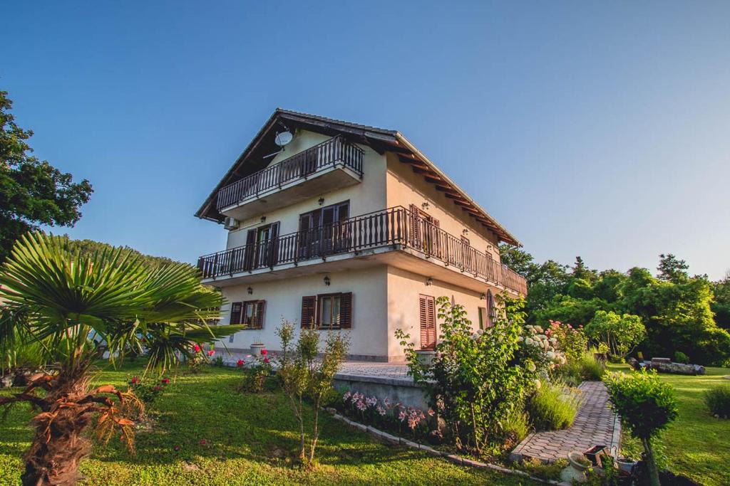 Pazin Apartment | Farm stay Synergia - Hiden treasure
