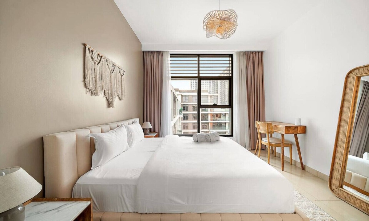 Dubai Apartment | FIRST CLASS | 2BR | Timeless Vibes | Pool View