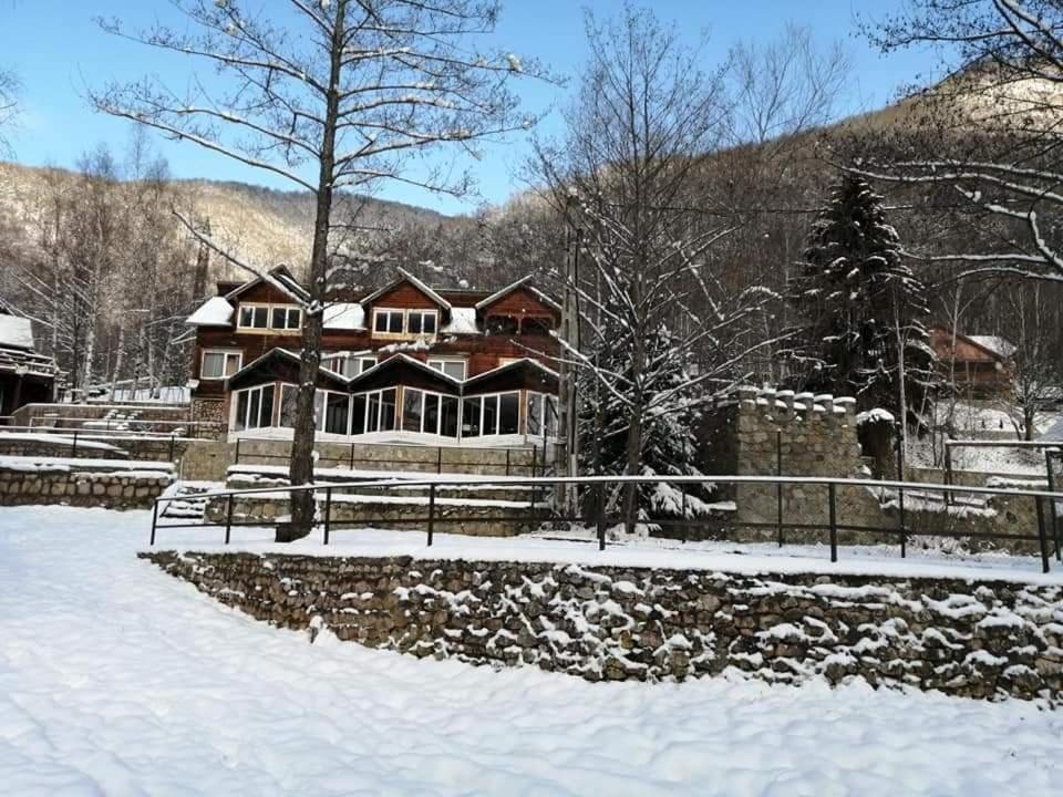 Riu de Mori House | Floare de stanca