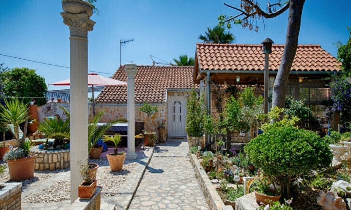 Rukavac Apartment | Golden Coast Apartments - A3 OneBedroom with Terrace and Seaview