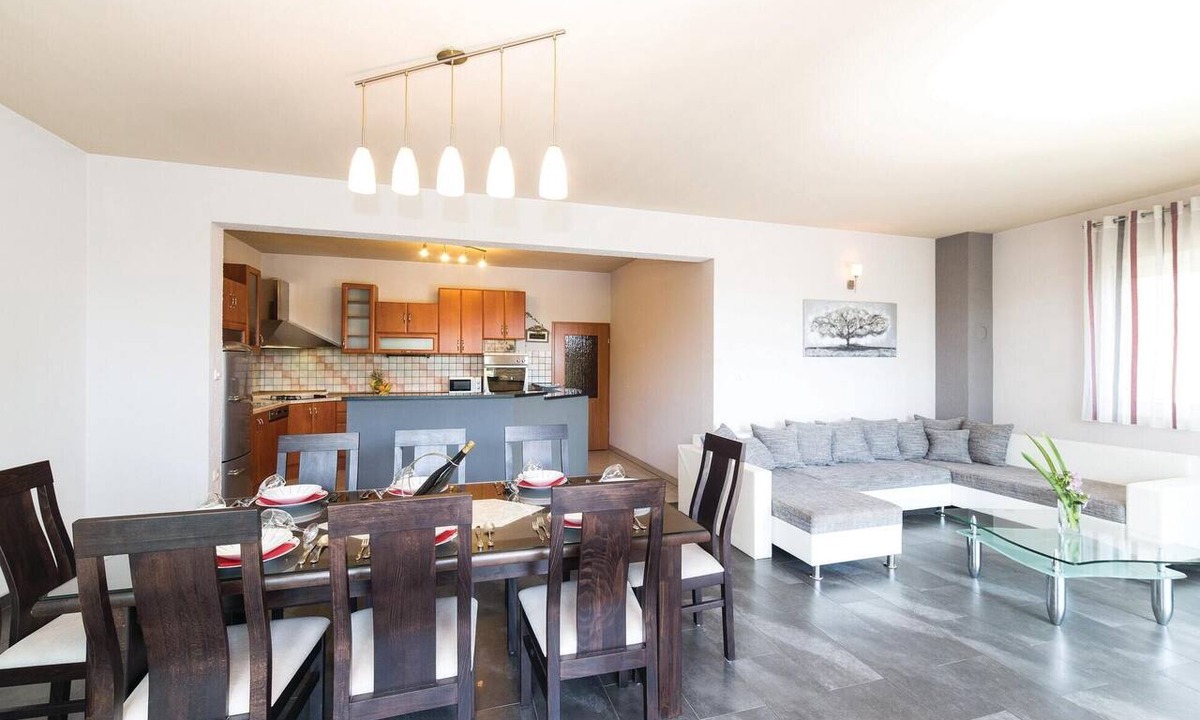 Kastel Stafilic Apartment | Gorgeous apartment in Kastel Stafilic with WiFi