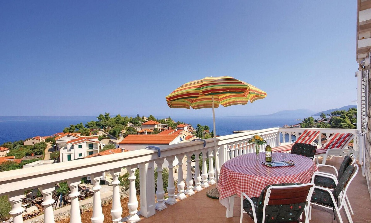 Prigradica Apartment | Gorgeous apartment in Blato with house sea view