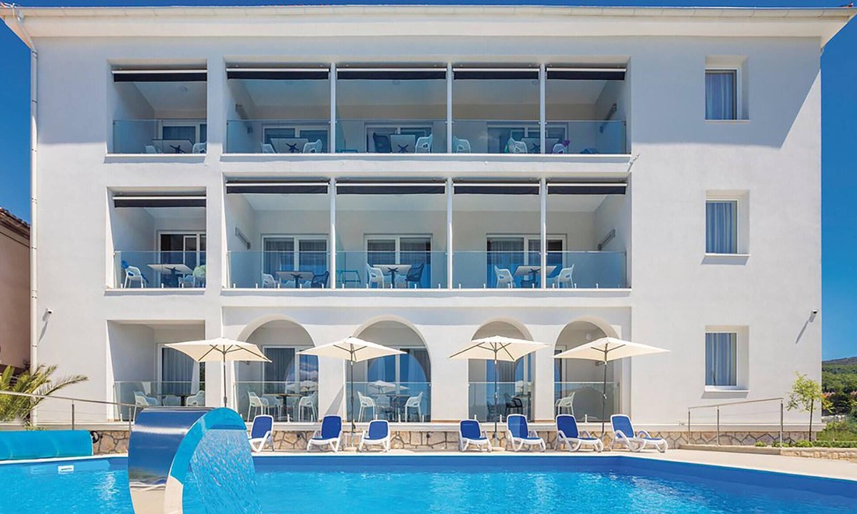 Punat Apartment | Gorgeous apartment in Punat with WiFi