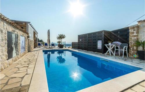 Meterize Apartment | Gorgeous Apartment In Sibenik With Sauna