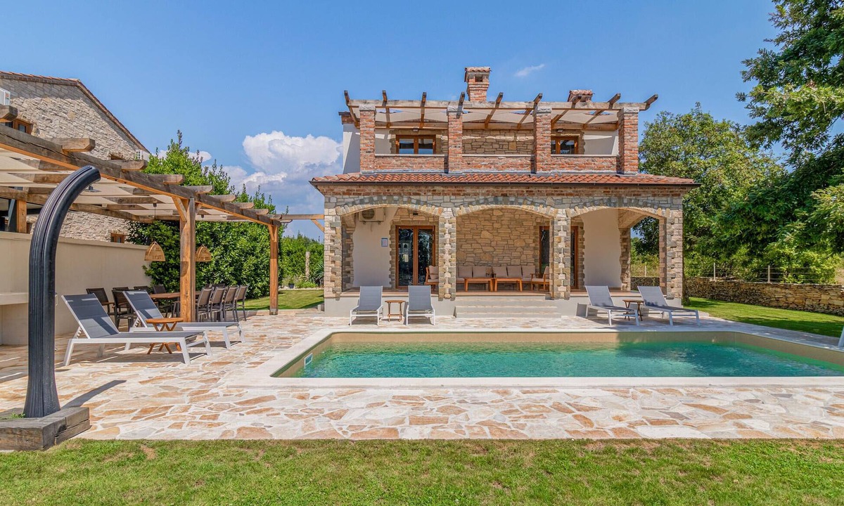 Cabrunici House | Gorgeous home in Cabrunici